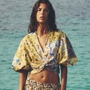 Zara Cropped Daisy Top size Medium